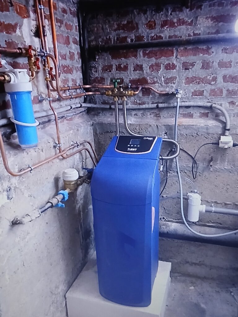 Adoucisseur BWT installé par plombier chauffagiste Capestang