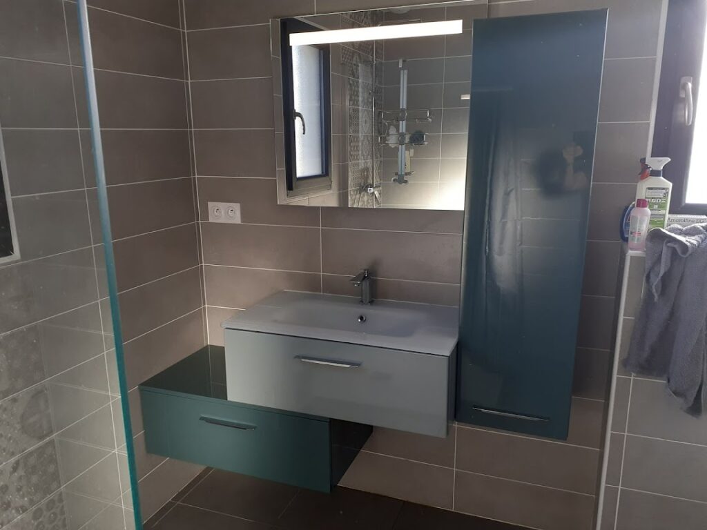 Rénovation sur mesure & meuble suspendu — Béziers