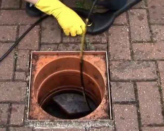 Débouchage regard égout - plombier chauffagiste Béziers